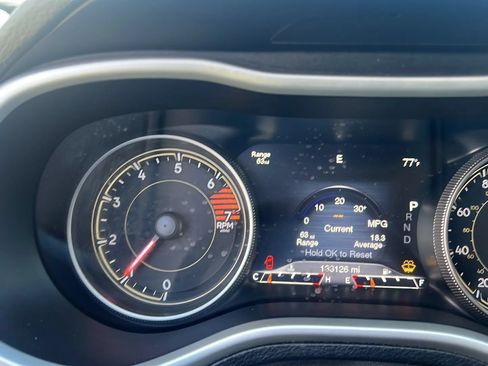 Used 2016 Jeep Cherokee Limited FWD image 25
