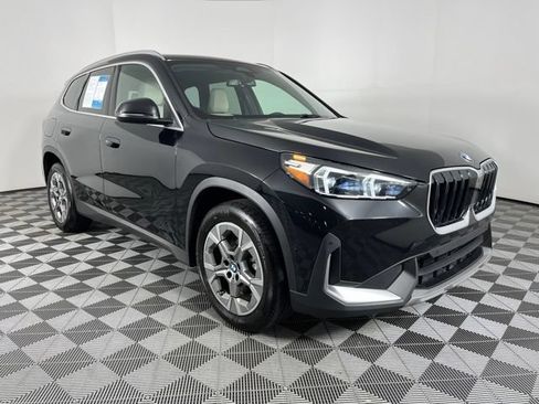 Used 2023 BMW X1 xDrive28i w/ Convenience Package AWD/4WD image 3