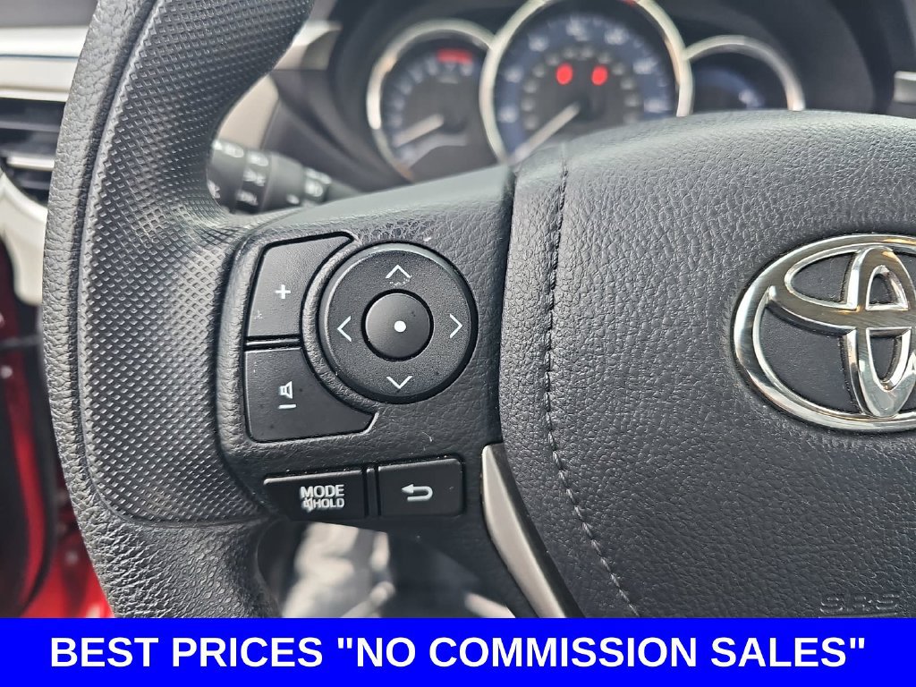 Used 2016 Toyota Corolla LE FWD image 16