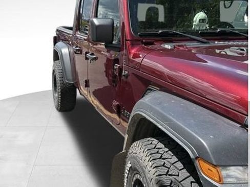Used 2021 Jeep Gladiator Sport AWD/4WD image 14