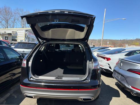 Used 2022 Lincoln Nautilus Reserve AWD/4WD image 8