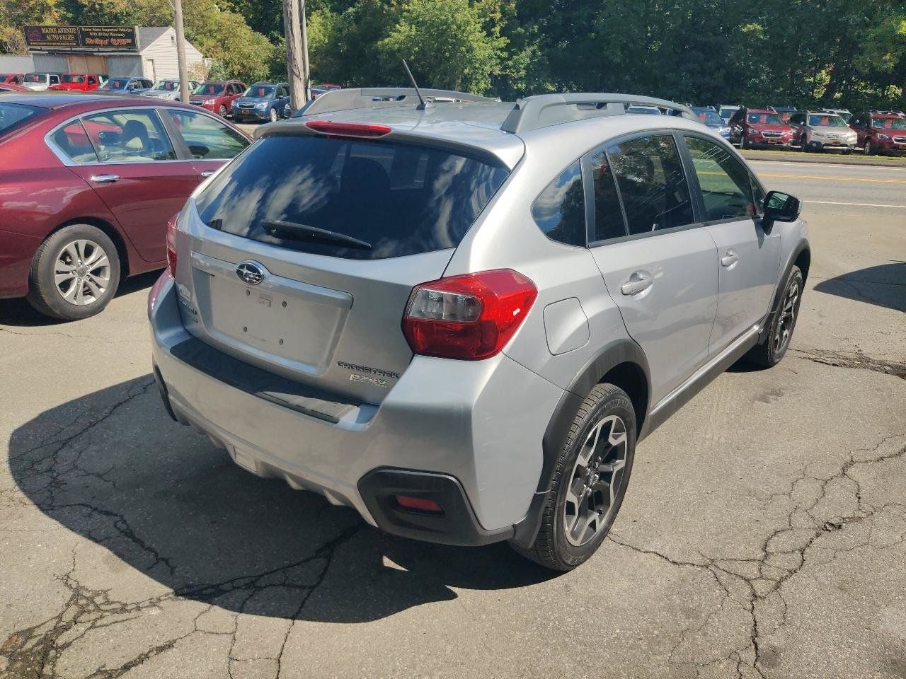 Used 2017 Subaru Crosstrek 2.0i Premium AWD/4WD image 6