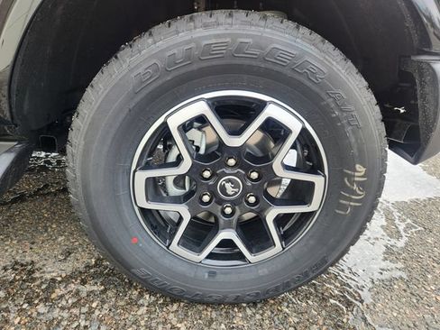 New 2026 Ford Bronco Outer Banks AWD/4WD image 19