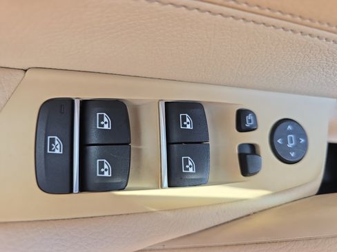 Used 2020 BMW 540i w/ Convenience Package RWD image 26