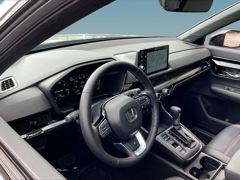 Used 2026 Honda CR-V Sport Touring image 17
