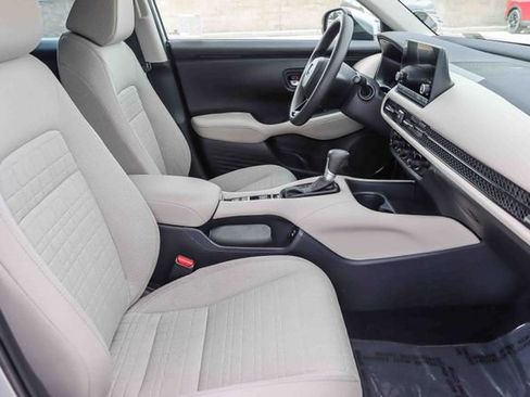 Used 2025 Honda HR-V LX image 18
