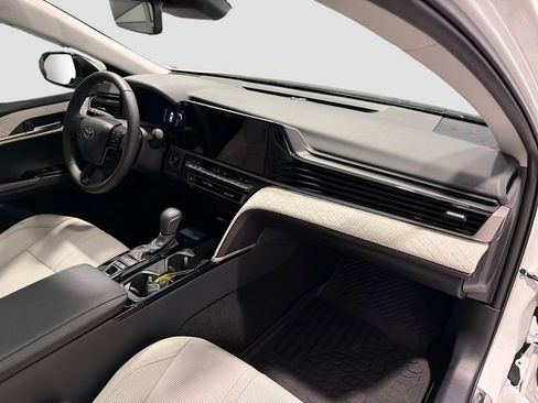 Certified 2025 Toyota Camry XLE image 23