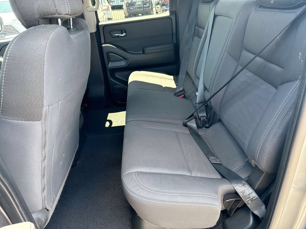 Used 2024 Nissan Frontier SV AWD/4WD image 25