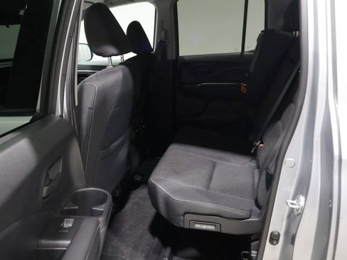 Used 2025 Honda Ridgeline Sport image 18
