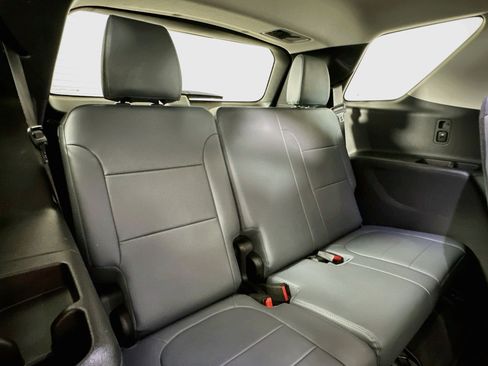 Used 2019 Chevrolet Traverse Premier AWD/4WD image 28