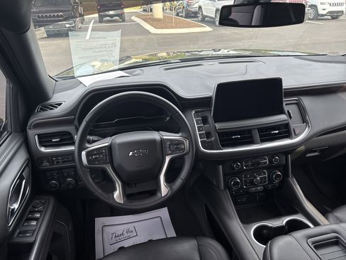 Used 2022 Chevrolet Suburban Z71 AWD/4WD image 21