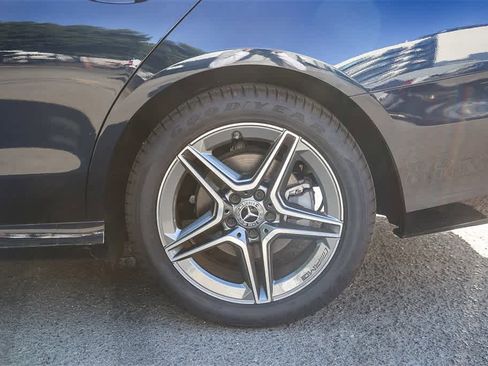 Used 2022 Mercedes-Benz E 350 Sedan image 10