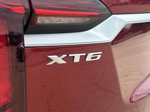 Used 2021 Cadillac XT6 Premium Luxury w/ LPO, Floor Liner Package FWD image 33