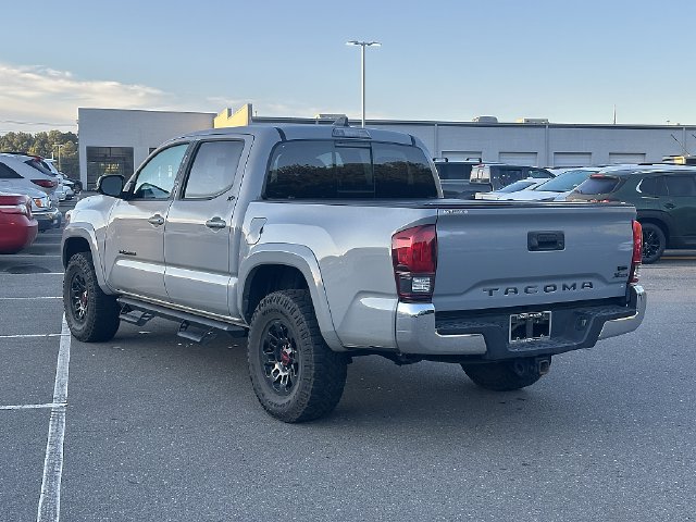 Used 2021 Toyota Tacoma SR5 RWD image 6