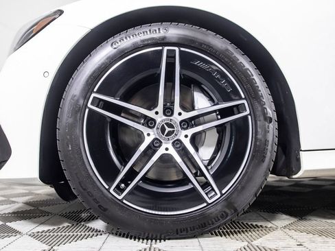 Used 2024 Mercedes-Benz E 350 4MATIC Sedan image 37