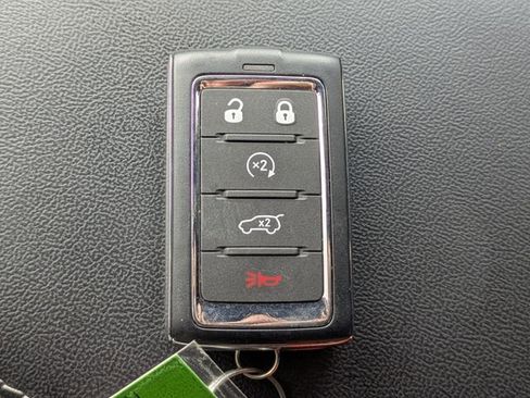 Used 2024 Jeep Grand Cherokee Laredo w/ Luxury Tech Group I AWD/4WD image 36