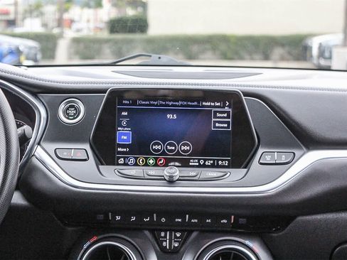 Used 2022 Chevrolet Blazer LT image 19