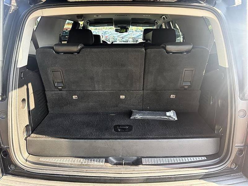 Used 2020 Chevrolet Tahoe LT RWD image 10