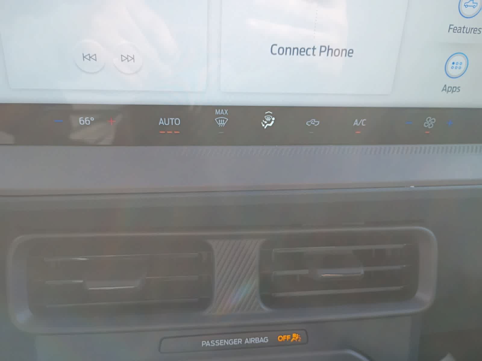 Used 2025 Ford Maverick XL w/ Equipment Group 102A AWD/4WD image 16
