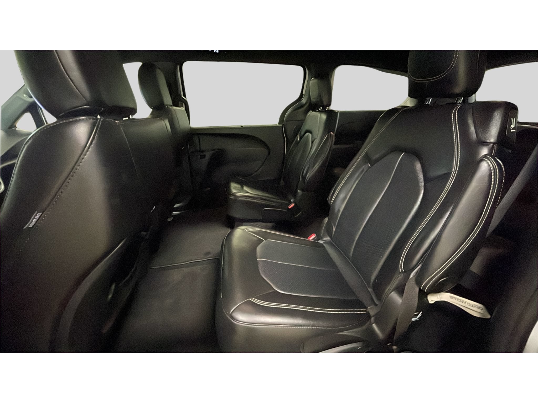 Used 2026 Chrysler Pacifica Select FWD image 15