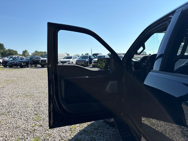 Certified 2023 Ford F150 Raptor w/ Raptor Carbon Fibre Package AWD/4WD image 25