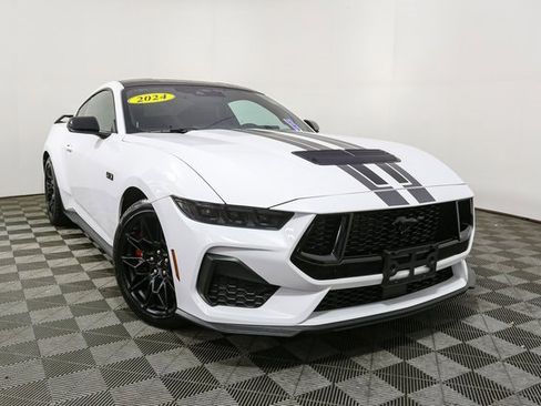Used 2024 Ford Mustang GT Premium w/ GT Performance Package image 3