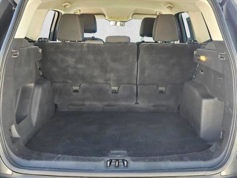 Used 2017 Ford Escape S image 6