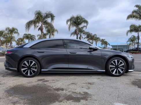 Used 2022 Lucid Air Grand Touring image 11
