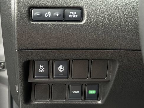 Used 2021 Nissan Rogue Sport S FWD image 22