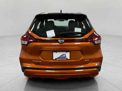 Certified 2024 Nissan Kicks SR w/ SR Premium Package FWD image 4