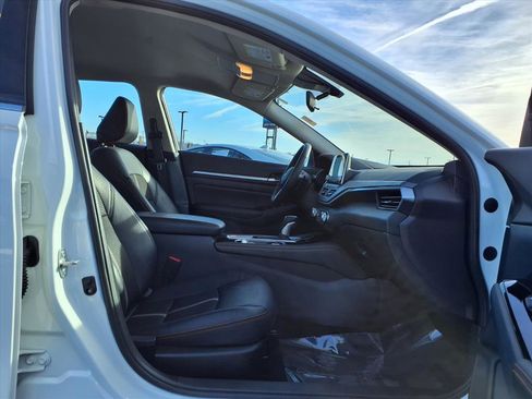 Used 2025 Nissan Altima 2.5 SR image 22