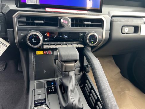 New 2025 Toyota 4Runner Limited image 11