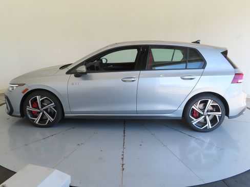 New 2026 Volkswagen GTI SE FWD image 7