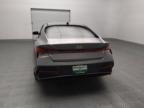 Used 2024 Hyundai Elantra SEL w/ Convenience Package FWD image 6