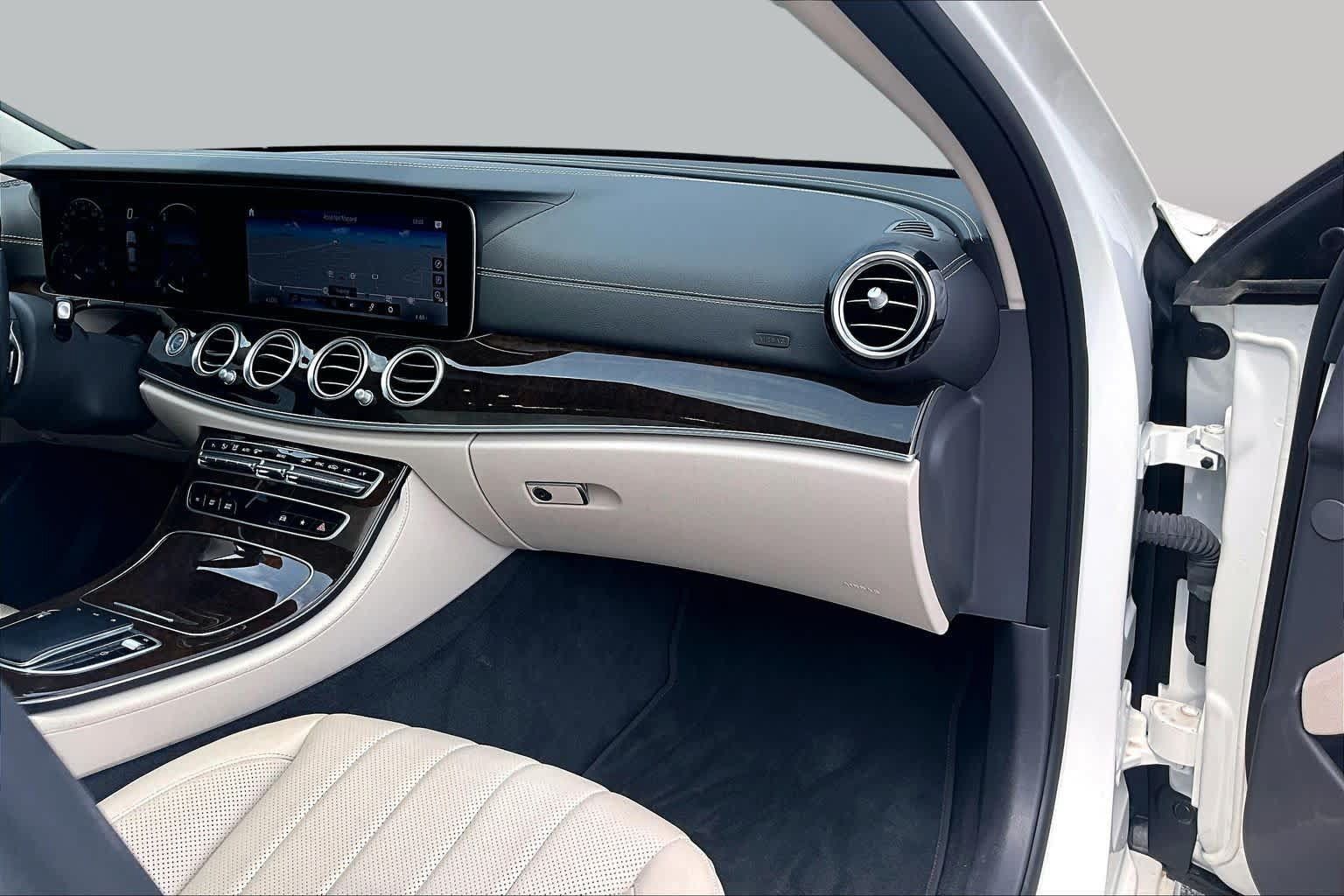Used 2021 Mercedes-Benz E 350 Sedan image 19