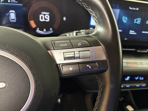 Used 2025 Hyundai Kona SEL FWD image 24