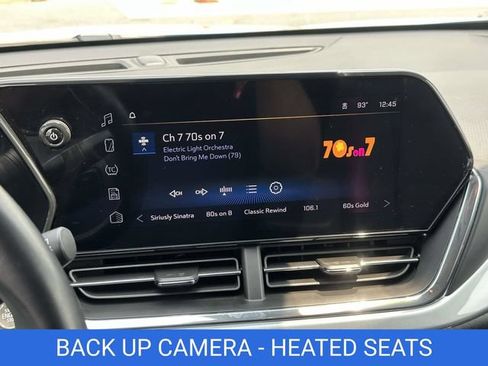 Certified 2025 Chevrolet Trax LT w/ Driver Confidence Package FWD image 3
