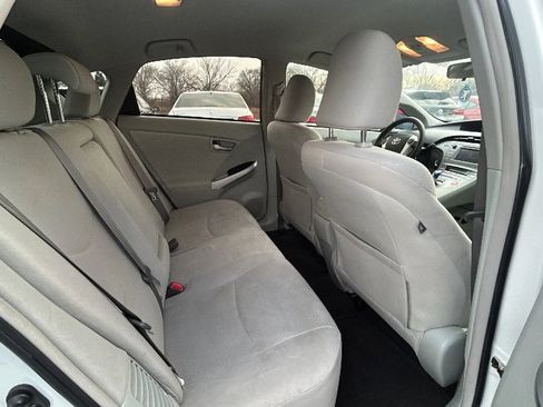 Used 2013 Toyota Prius Two image 9