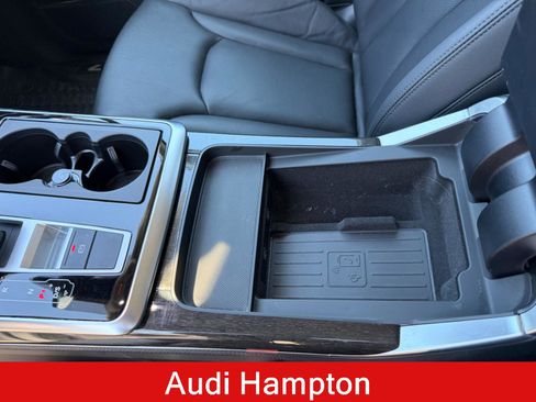Used 2023 Audi Q7 3.0T Premium Plus w/ Premium Plus Package AWD/4WD image 17
