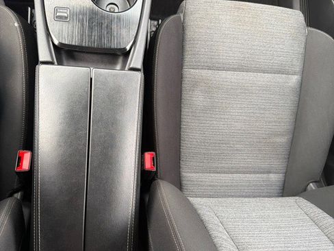 Used 2023 Nissan Rogue SV image 21