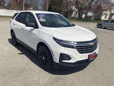 Used 2022 Chevrolet Equinox LS AWD/4WD image 7