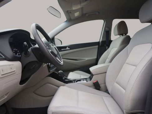 Used 2018 Hyundai Tucson SE image 17