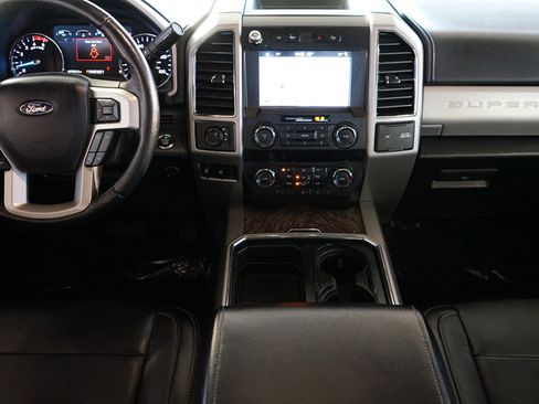 Used 2019 Ford F350 Lariat w/ Lariat Ultimate Package image 17