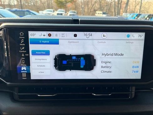 Used 2024 Jeep Wrangler Unlimited Rubicon 4xe image 37