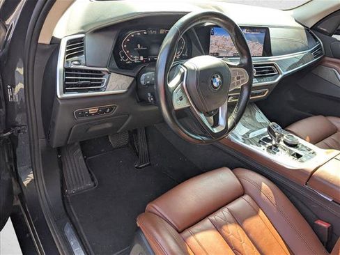 Used 2019 BMW X7 xDrive40i w/ Premium Package image 2