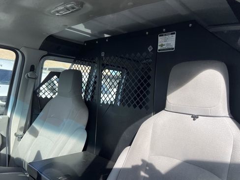Used 2014 Ford E-150 and Econoline 150 w/ Power Group image 10