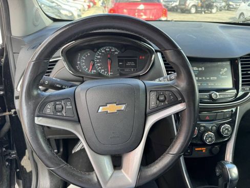 Used 2017 Chevrolet Trax Premier w/ Driver Confidence II Package image 10