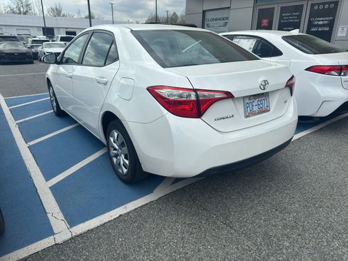Used 2016 Toyota Corolla LE image 3