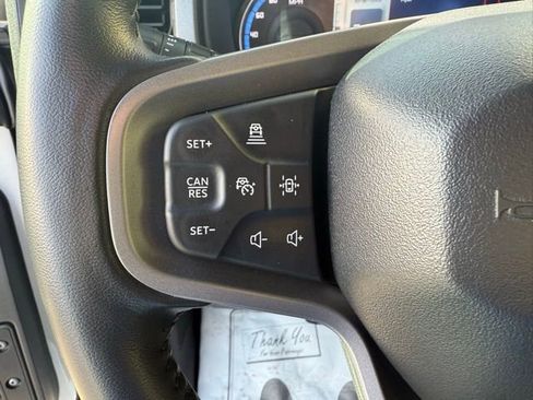 Used 2024 Ford Bronco Badlands image 19