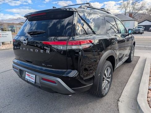 New 2026 Nissan Pathfinder SL AWD/4WD image 4